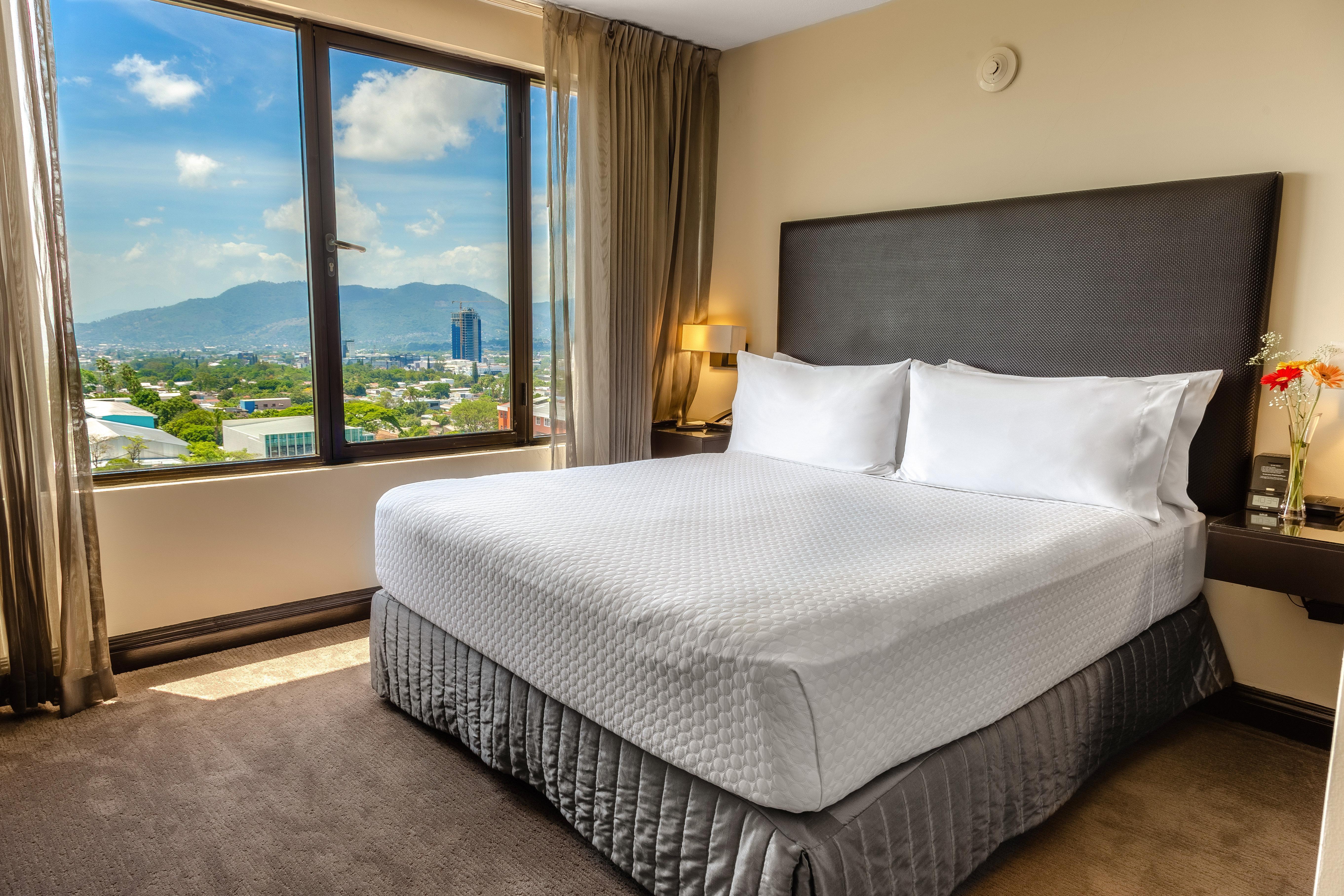 מלון Hilton סאן סלבדור מראה חיצוני תמונה