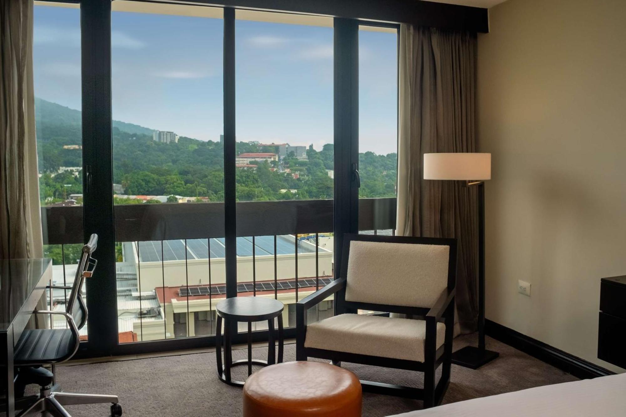 מלון Hilton סאן סלבדור מראה חיצוני תמונה