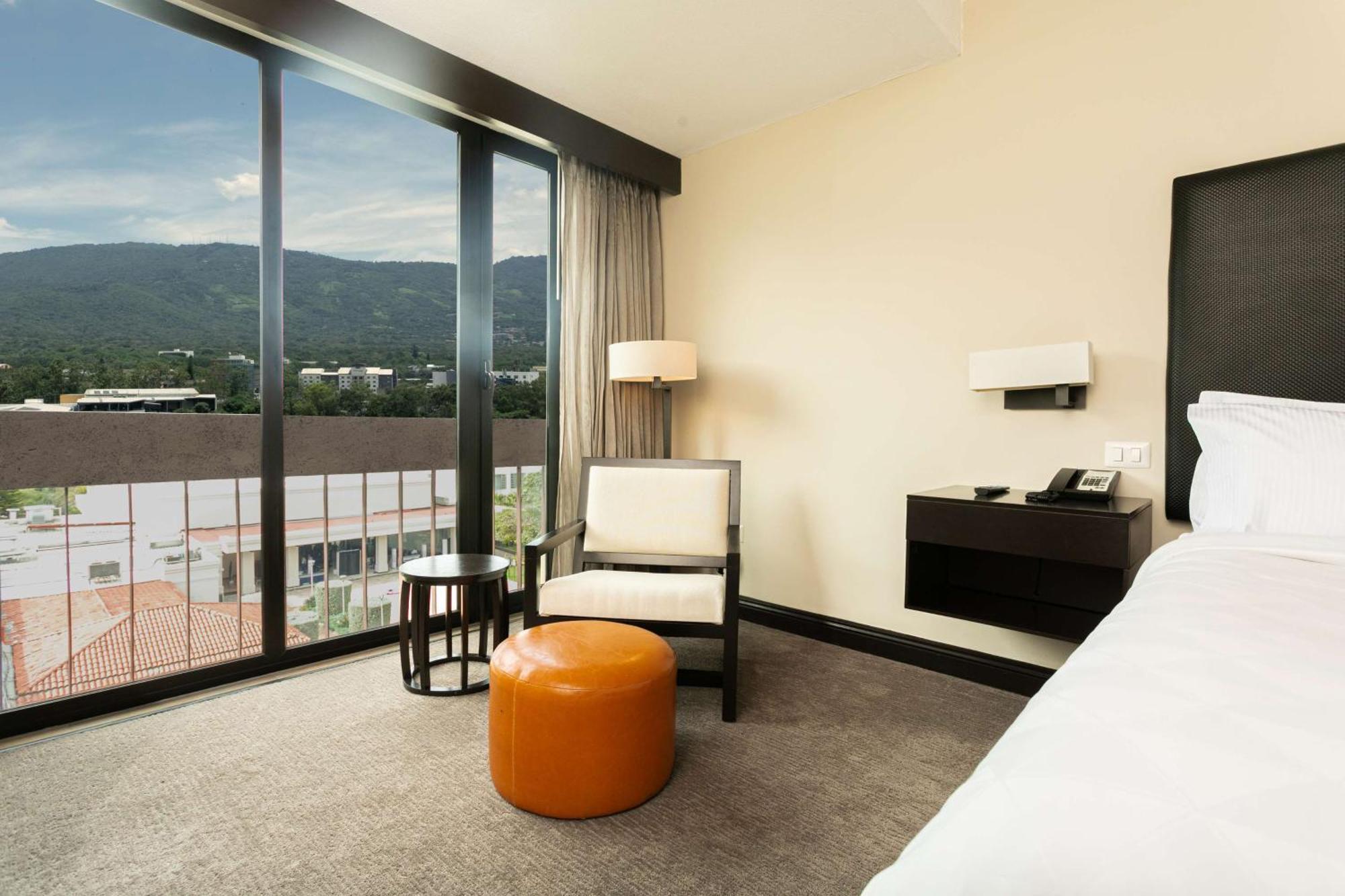 מלון Hilton סאן סלבדור מראה חיצוני תמונה